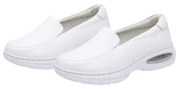 Best Shoes for Nurses With Wide Feet