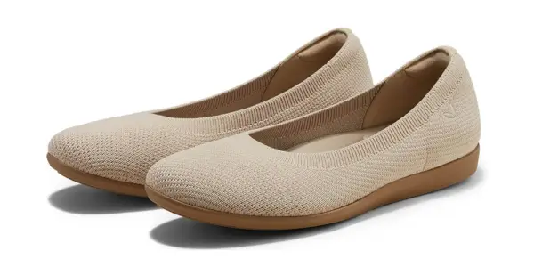 VIVAIA Round-Toe Flat Claire Walker